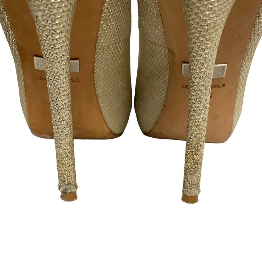 Badgley Mischka Leather Glitter Accents Winter Peep Toe Platform Pumps Champagne